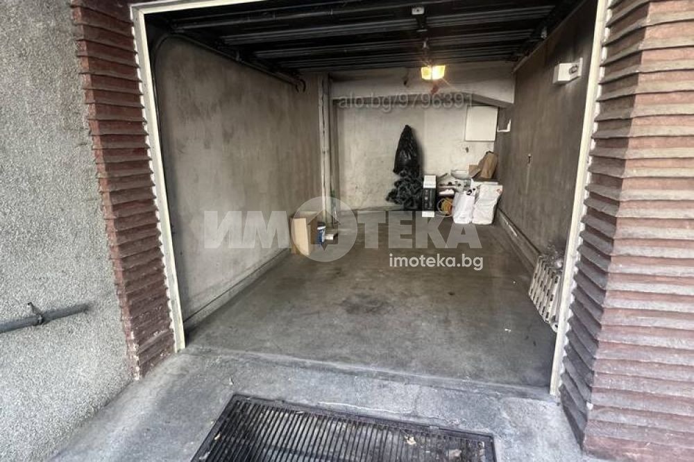 Продава ГАРАЖ, ПАРКОМЯСТО, гр. София, Редута