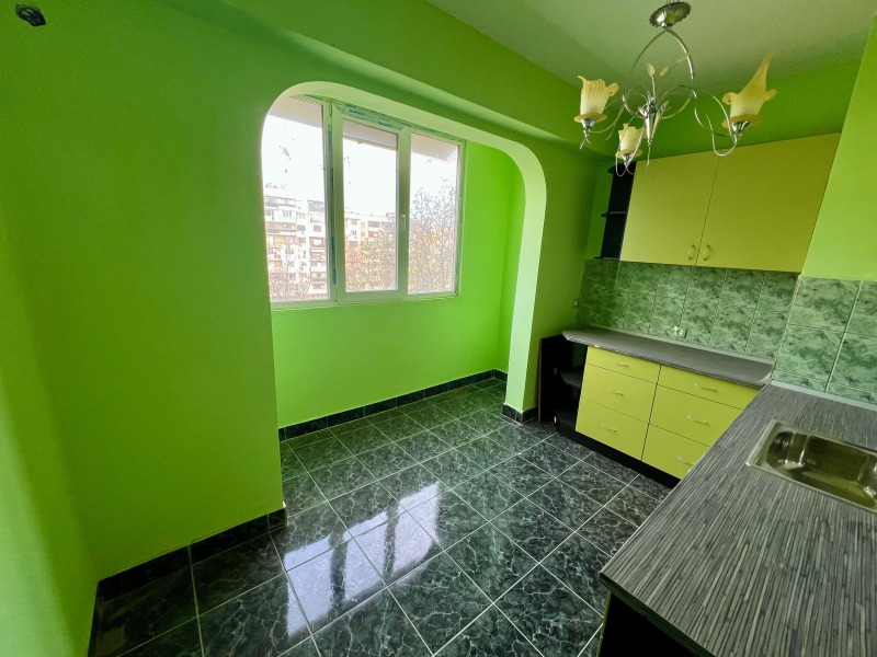 Продава 2-СТАЕН в град Враца, Дъбника - 59 кв.м / 69 800 € » 136 516.93 лв., КОНСОРС