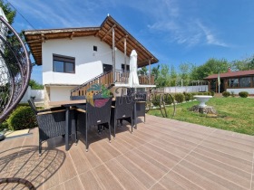 House Lovchantsi, region Dobrich