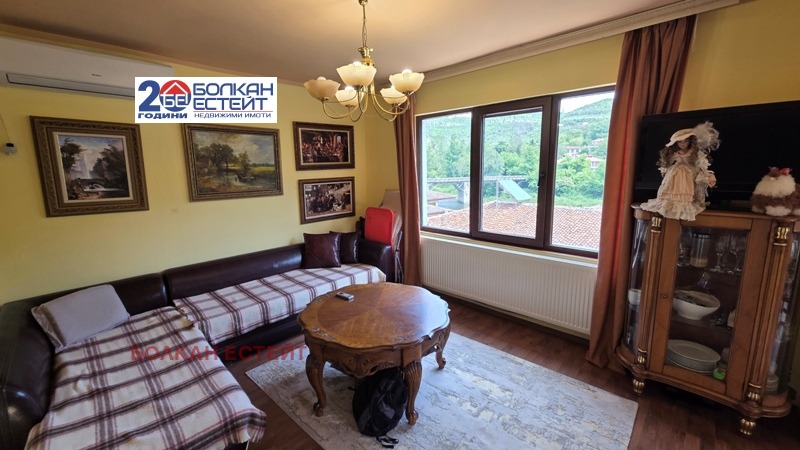 Продава 3-СТАЕН, гр. Велико Търново, Стара част, снимка 3 - Апартаменти - 54790301