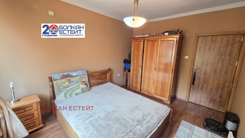 Продава 3-СТАЕН, гр. Велико Търново, Стара част, снимка 8 - Апартаменти - 54790301