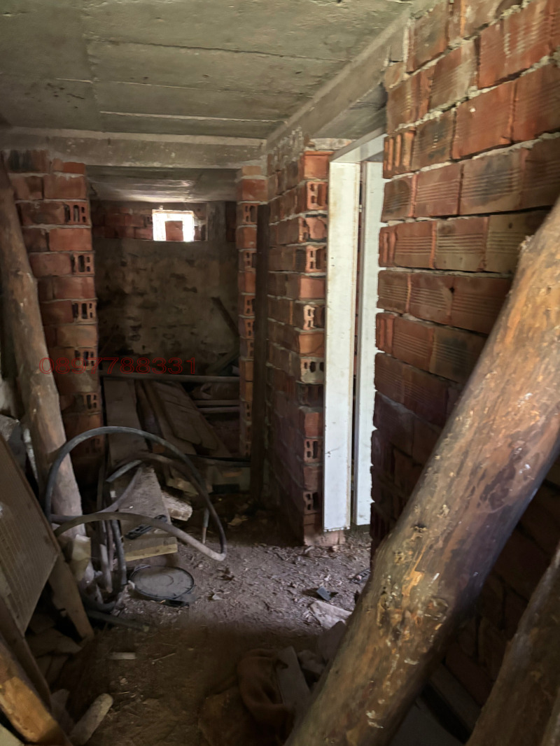 Продава КЪЩА, с. Ябланица, област София област, снимка 14 - Къщи - 52967539