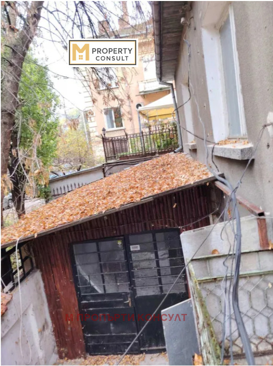 Продава КЪЩА, гр. Плевен, Идеален център, снимка 3 - Къщи - 54204111