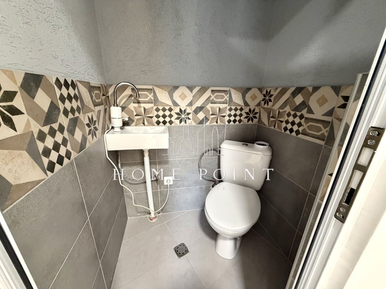 Продава МАГАЗИН, гр. Пловдив, Въстанически, снимка 8 - Магазини - 55099880