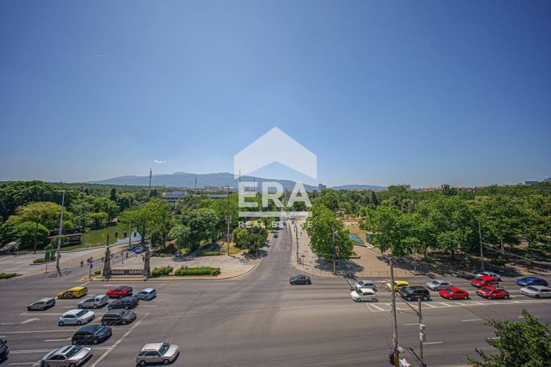 For Sale  3+ bedroom Sofia , Doktorski pametnik , 180 sq.m | 48651172 - image [10]