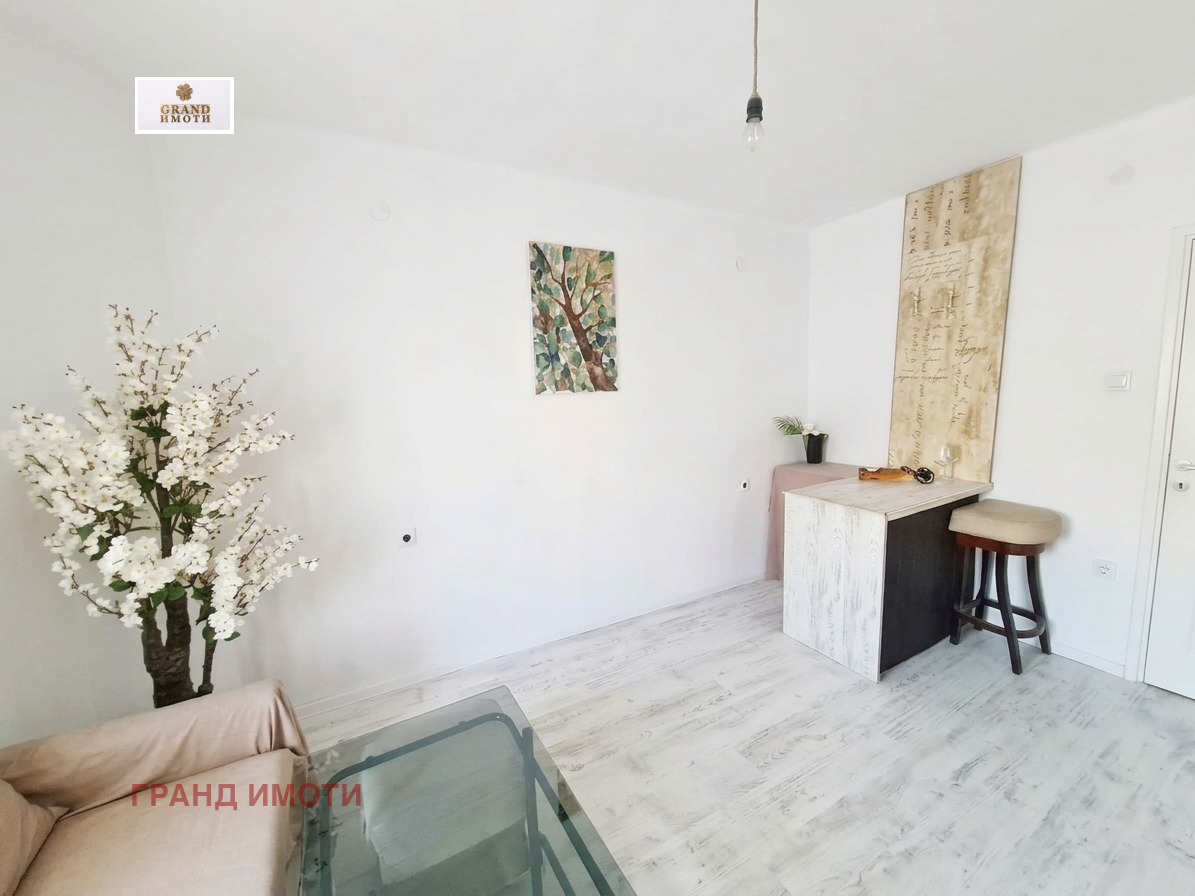 Продава МНОГОСТАЕН, гр. Разград, Център, снимка 8 - Апартаменти - 56686274