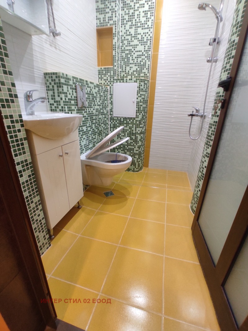 Продава  2-стаен град Перник , Изток , 41 кв.м | 51525153 - изображение [13]