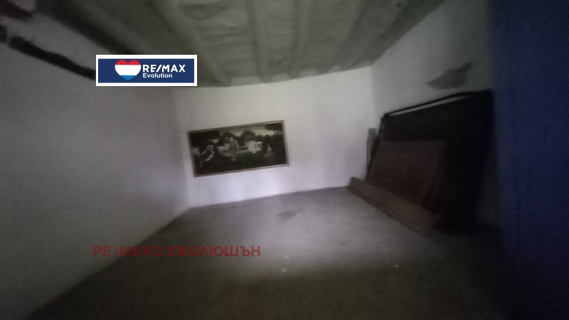 Продава КЪЩА, с. Топчии, област Разград, снимка 8 - Къщи - 53492063