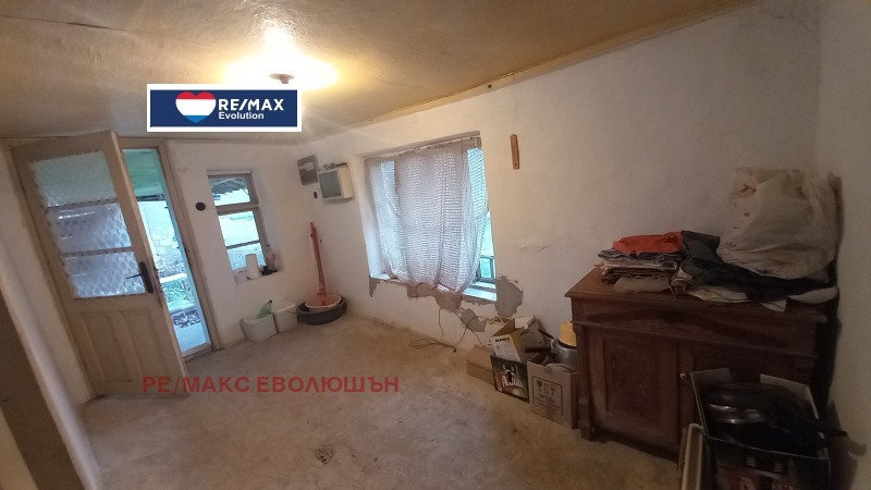 Продава КЪЩА, с. Топчии, област Разград, снимка 5 - Къщи - 53492063