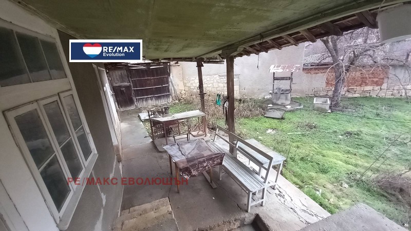 Продава КЪЩА, с. Топчии, област Разград, снимка 7 - Къщи - 53492063