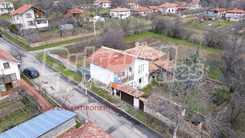 Продава КЪЩА в област Стара Загора, с. Тъжа - 143 кв.м / 70 000 € » 136 908.10 лв., БЪЛГЕРИАН ПРОПЕРТИС