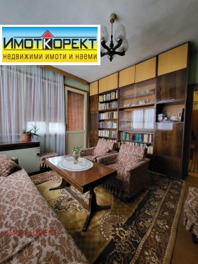 Продажба на тристайни апартаменти в град Пазарджик — страница 8 - изображение 5 