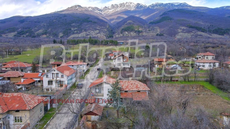 Продава КЪЩА, с. Тъжа, област Стара Загора, снимка 2 - Къщи - 53468767