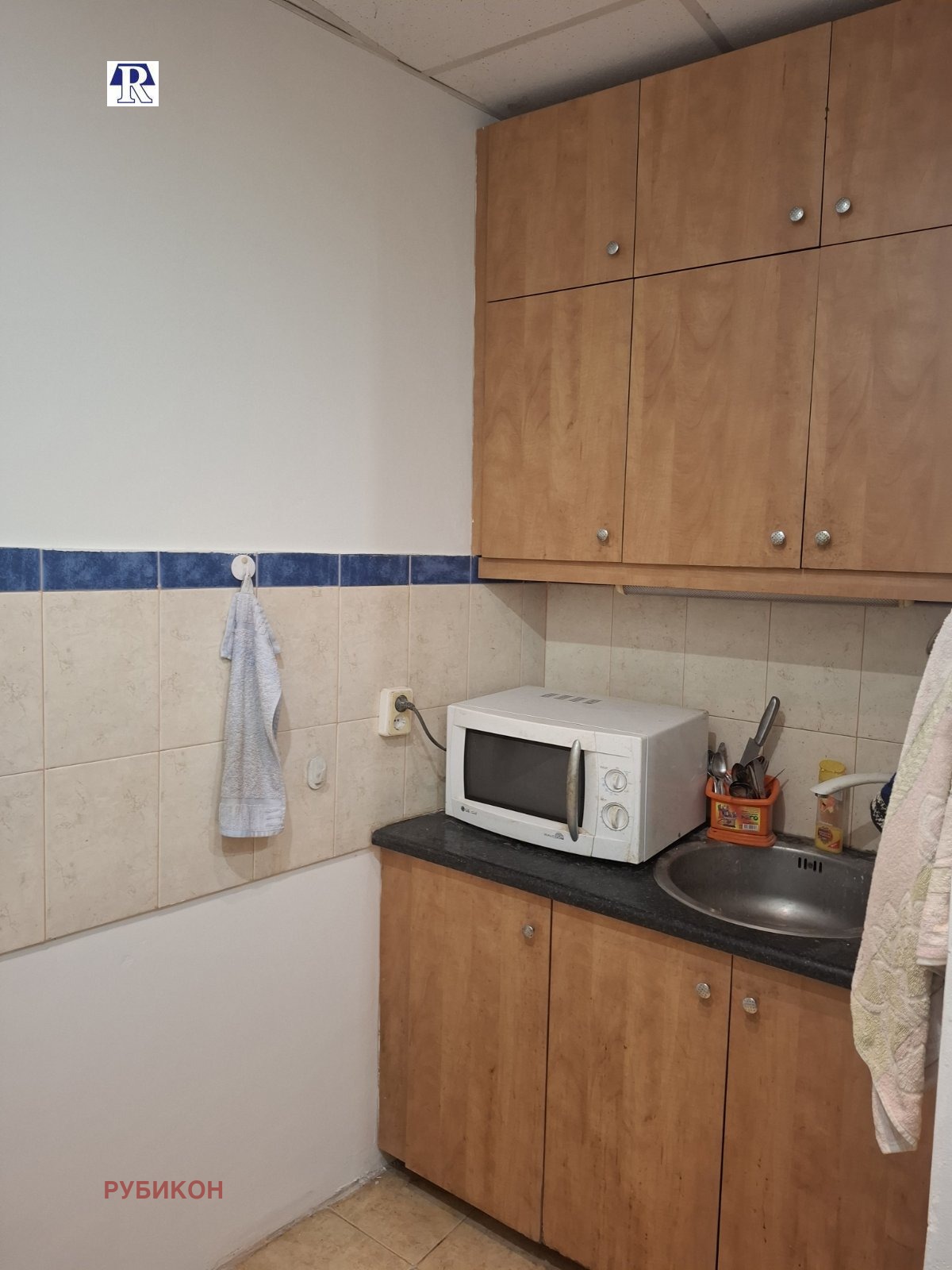 Продава ЕТАЖ ОТ КЪЩА, гр. Плевен, Идеален център, снимка 16 - Етаж от къща - 54092493