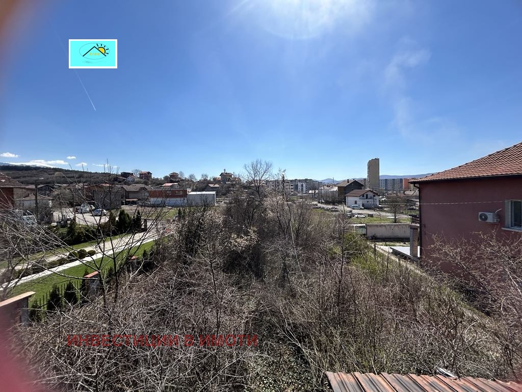 Продава КЪЩА, гр. Перник, Мошино, снимка 2 - Къщи - 53729485