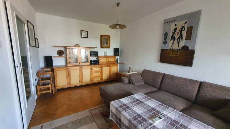 Продава 3-СТАЕН, гр. София, Медицинска академия