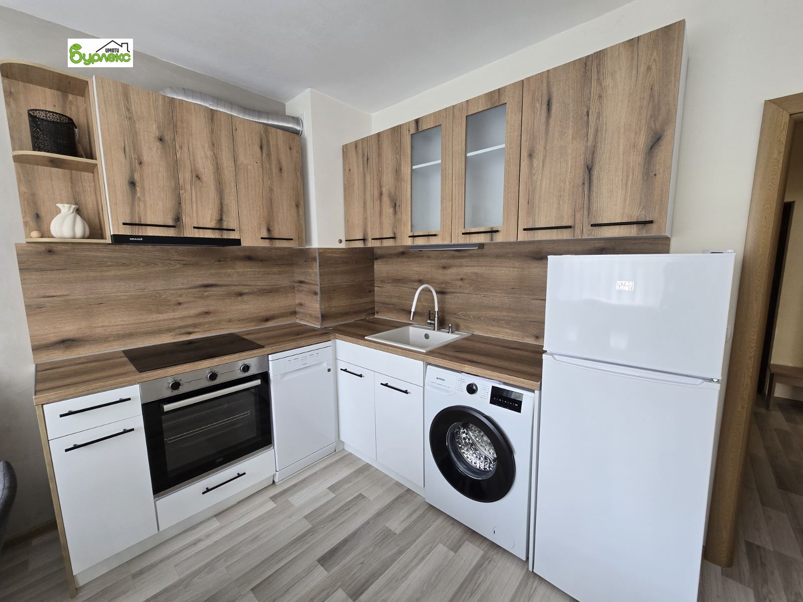 Продава 2-СТАЕН, гр. Варна, Възраждане 4