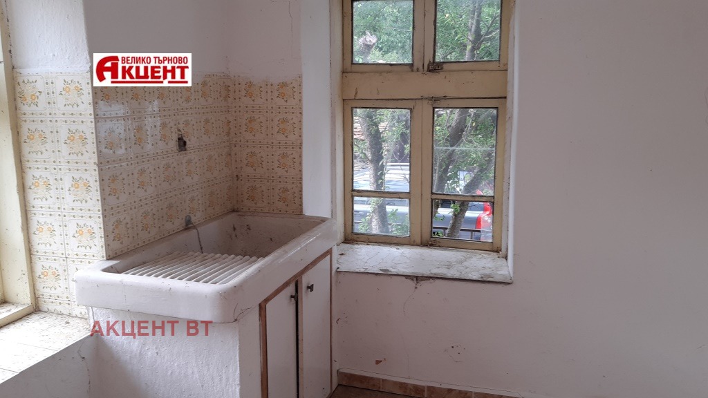 Продава КЪЩА, с. Караиванца, област Габрово, снимка 2 - Къщи - 51687389