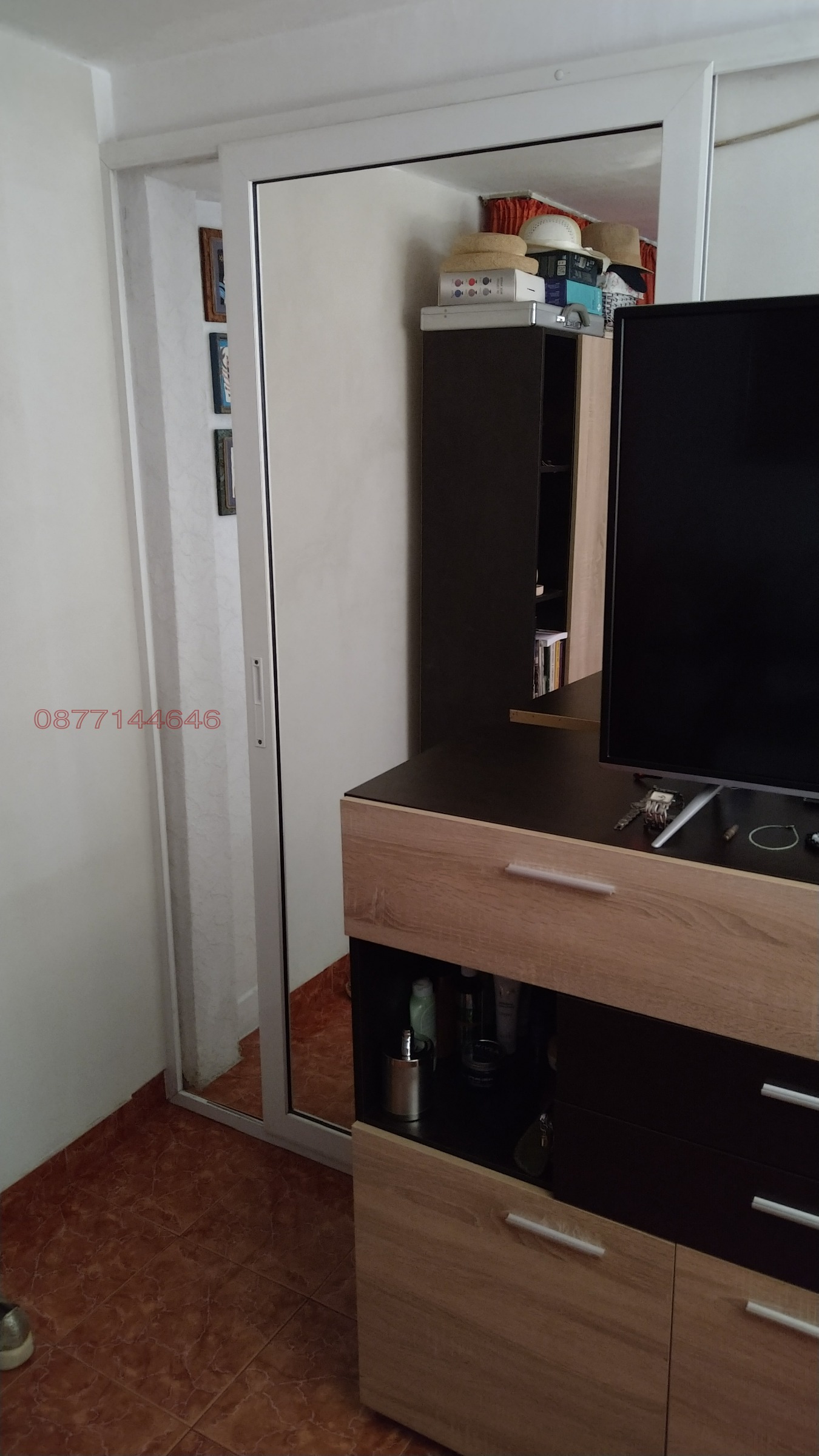 Продава ЕТАЖ ОТ КЪЩА, гр. Велико Търново, Център, снимка 3 - Етаж от къща - 55436740