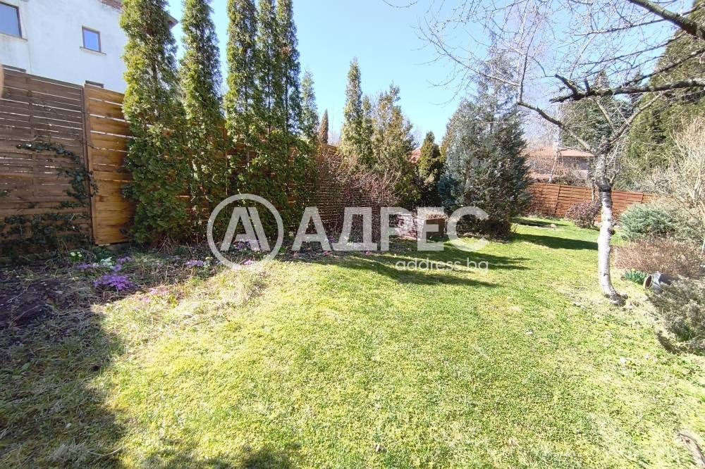 Продава КЪЩА, гр. София, Горна баня, снимка 10 - Къщи - 53814454