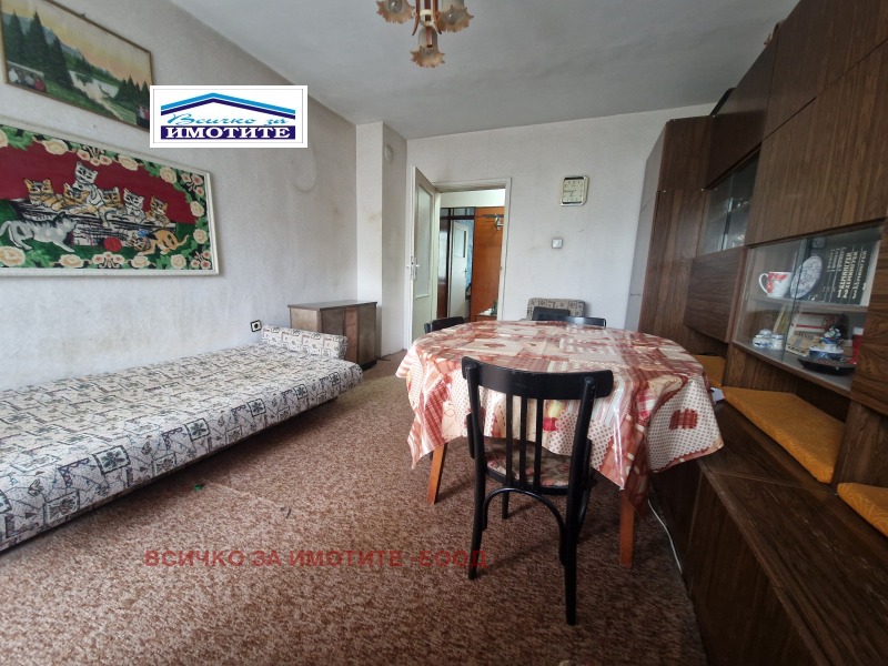 In vendita  2 camere da letto Ruse , Rodina 2 , 82 mq | 35269050