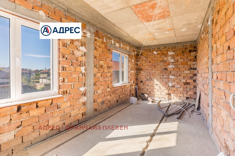 Продава КЪЩА, гр. Белене, област Плевен, снимка 11 - Къщи - 52600108