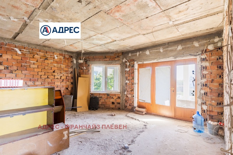 Продава КЪЩА, гр. Белене, област Плевен, снимка 13 - Къщи - 52600108