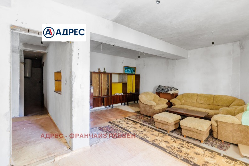 Продава КЪЩА, гр. Белене, област Плевен, снимка 4 - Къщи - 52600108