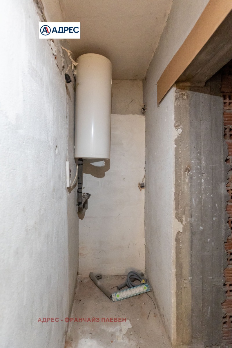 Продава КЪЩА, гр. Белене, област Плевен, снимка 9 - Къщи - 52600108