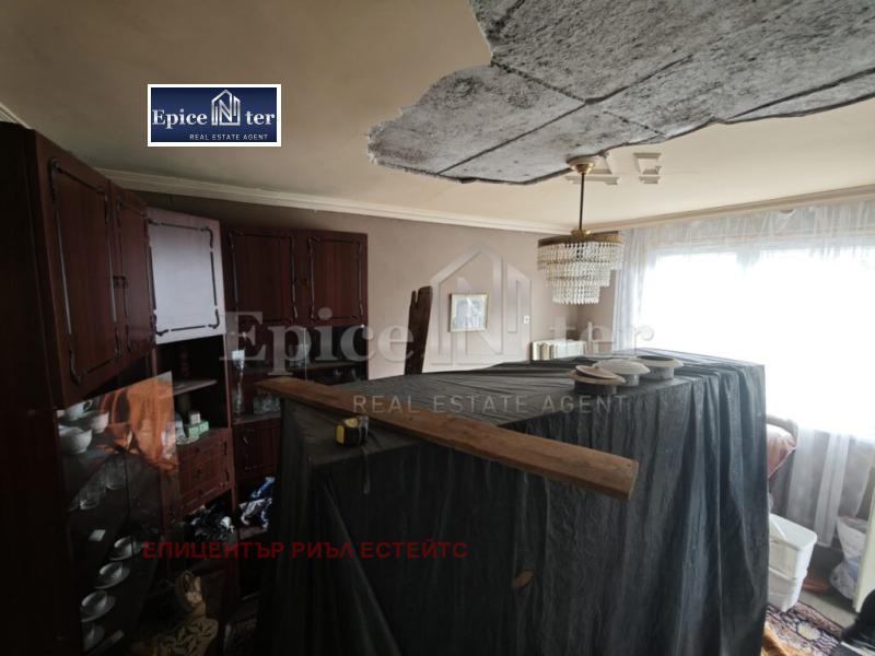 Продава КЪЩА, с. Черна гора, област Перник, снимка 15 - Къщи - 52575053