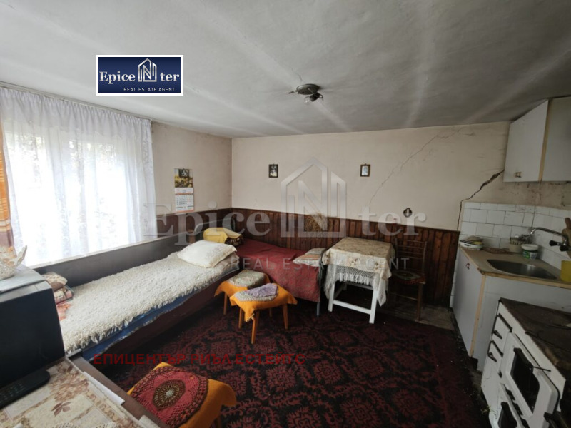 Продава КЪЩА, с. Черна гора, област Перник, снимка 7 - Къщи - 52575053