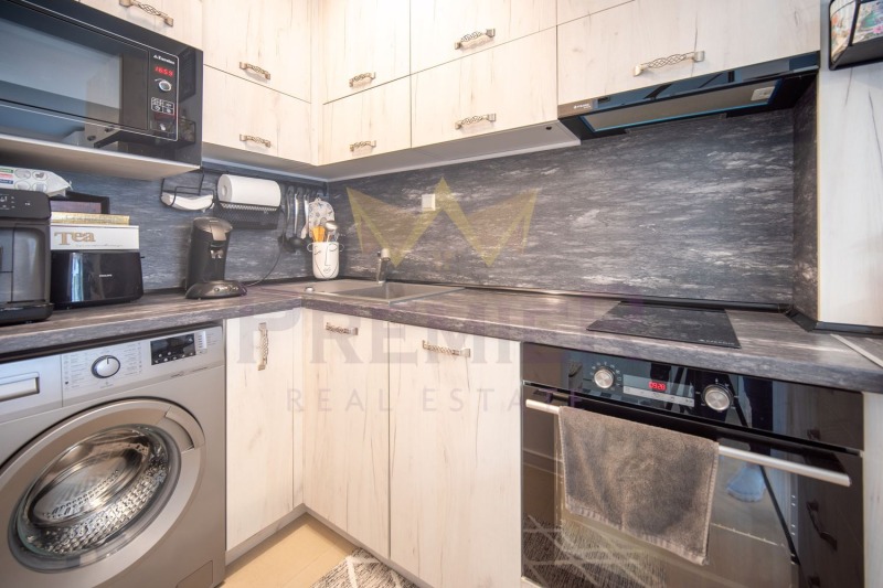 Продава КЪЩА, гр. Балчик, област Добрич, снимка 3 - Къщи - 52732259