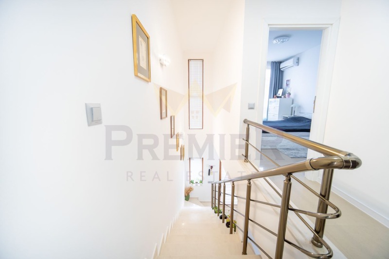 Продава КЪЩА, гр. Балчик, област Добрич, снимка 13 - Къщи - 52732259