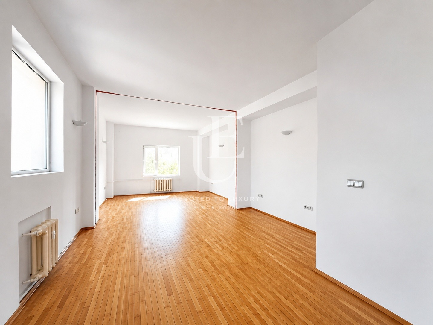 Продава МНОГОСТАЕН, гр. София, Център, снимка 4 - Апартаменти - 56195579