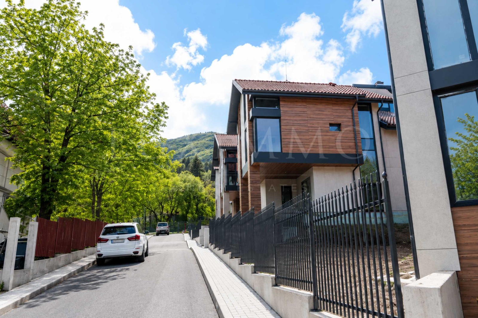 Продава КЪЩА, гр. София, Драгалевци, снимка 2 - Къщи - 54595409