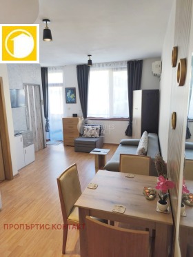 Продава  2-стаен, гр. Свети Влас