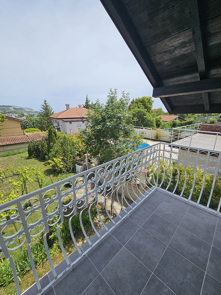Myytävänä  Talo Dobrichin alue , Baltšik , 150 neliömetriä | 72261361 - kuva [5]