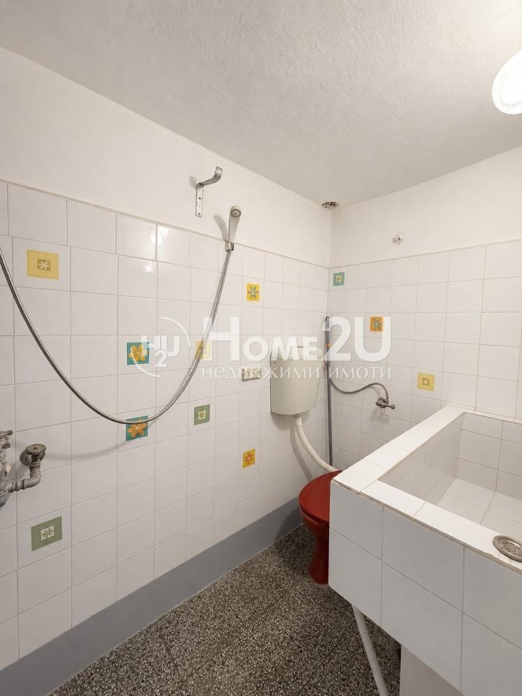 Продава КЪЩА, гр. Варна, Погреби, снимка 9 - Къщи - 55046357