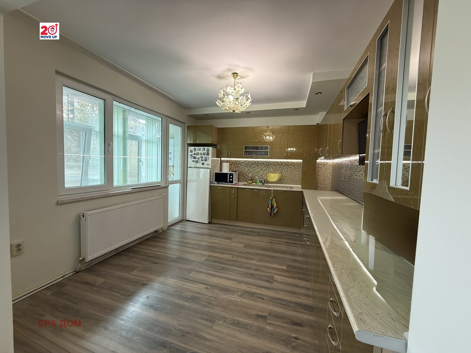 Продава 4-СТАЕН, гр. Стара Загора, Център, снимка 2 - Апартаменти - 56672777