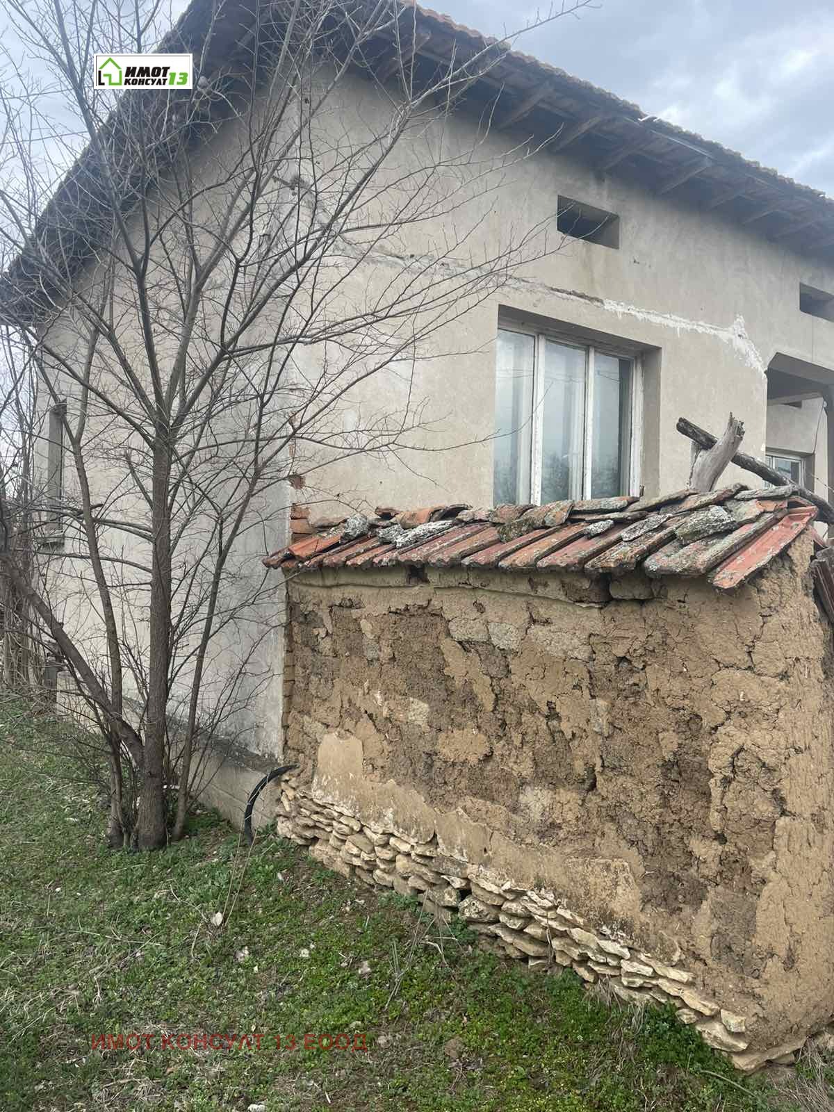 Продава КЪЩА, с. Вълчитрън, област Плевен, снимка 2 - Къщи - 49495328