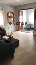 Продава ЕТАЖ ОТ КЪЩА, гр. Асеновград, област Пловдив, снимка 2