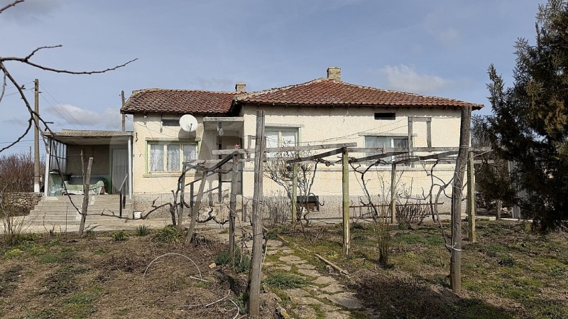 Продава КЪЩА в област Добрич, с. Видно - 120 кв.м / 38 000 € » 74 321.54 лв., ТОПИММО