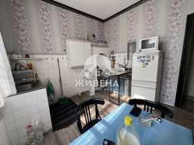 Продажба на четеристайни апартаменти в град Варна - изображение 3 