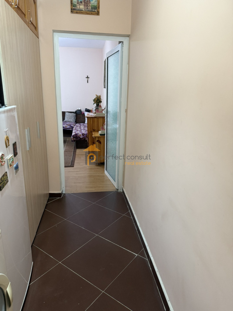 Продава  1-стаен град Пловдив , Тракия , 34 кв.м | 79590517 - изображение [8]