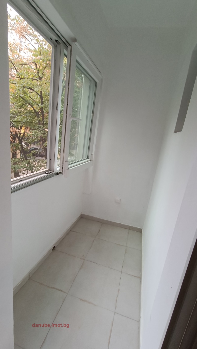 Продава  3-стаен град Русе , Център , 70 кв.м | 38215827 - изображение [12]