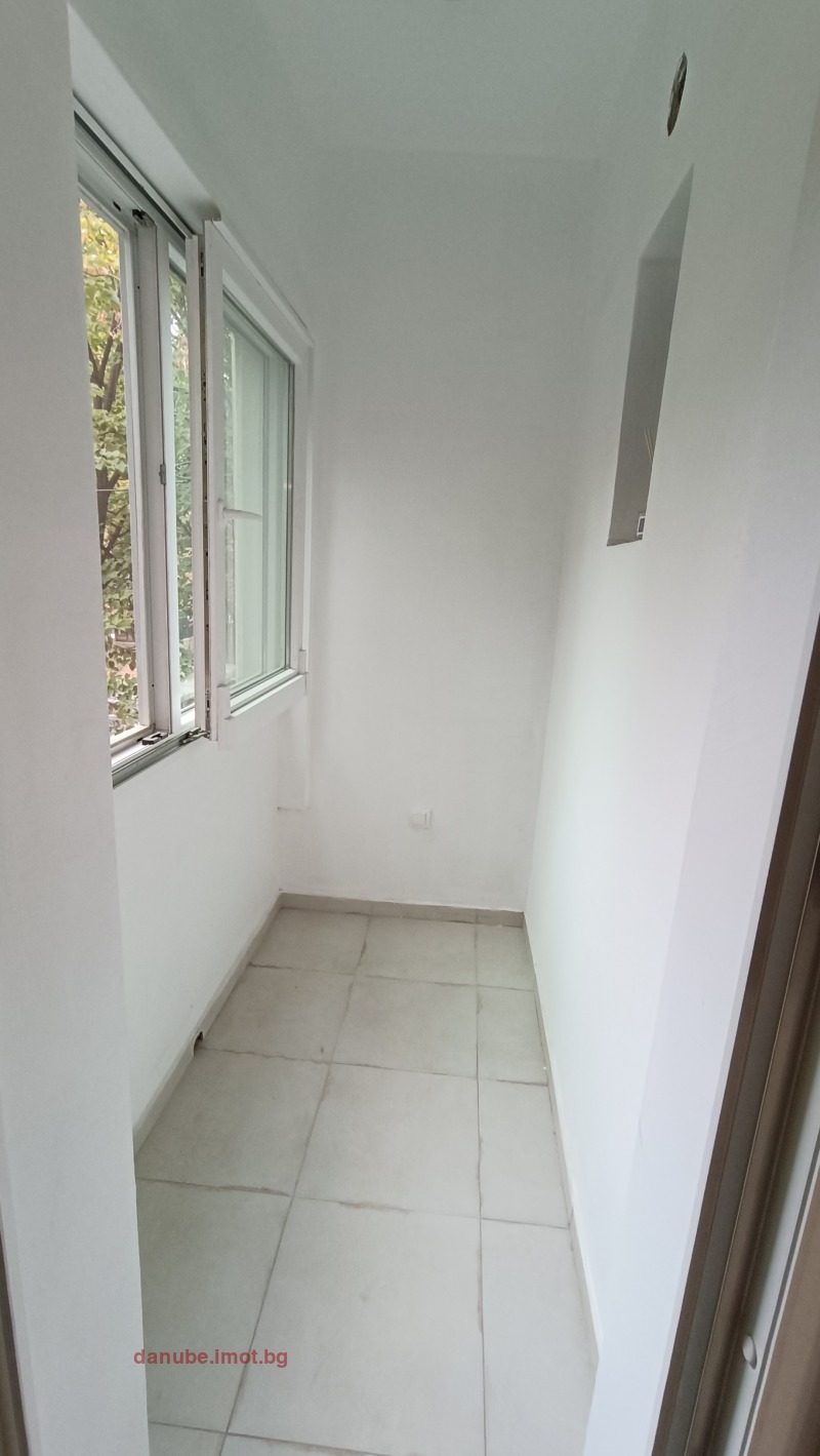 Продава  3-стаен град Русе , Център , 70 кв.м | 38215827 - изображение [13]