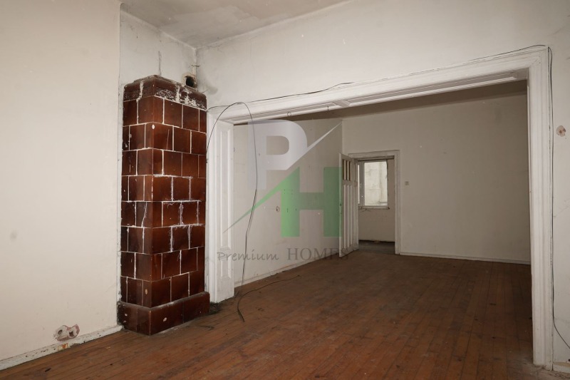 Продава  Къща град София , Център , 450 кв.м | 91328372 - изображение [2]