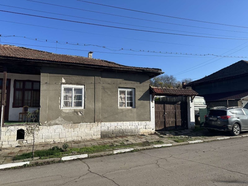 Продава КЪЩА, с. Черешово, област Русе