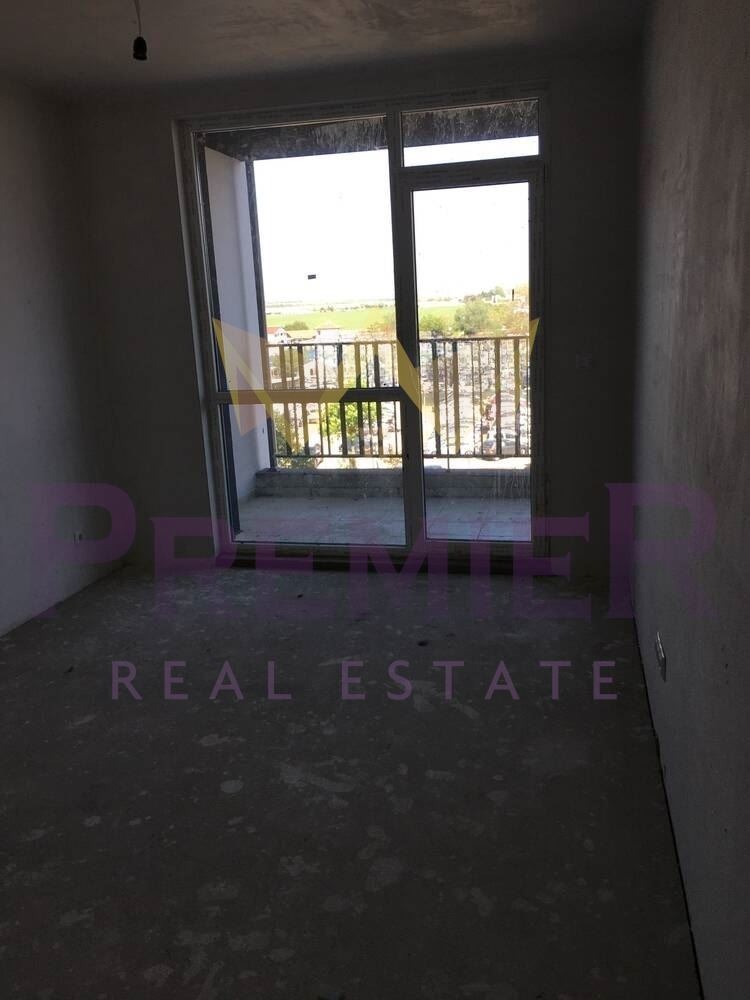 Продава 2-СТАЕН, гр. Бургас, Изгрев, снимка 2 - Апартаменти - 56271504