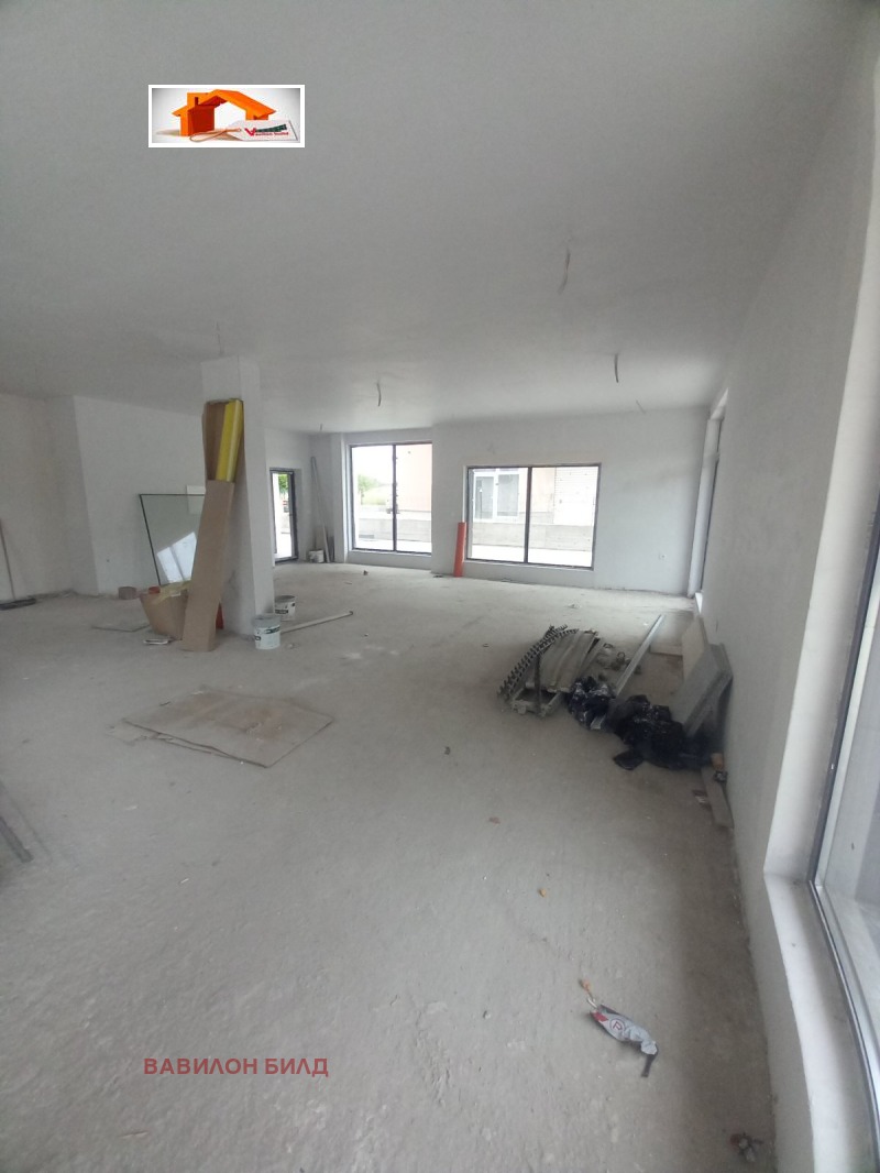 Na sprzedaż  Sklep Plowdiw , Komatewski wazel , 468 mkw | 29578612 - obraz [4]